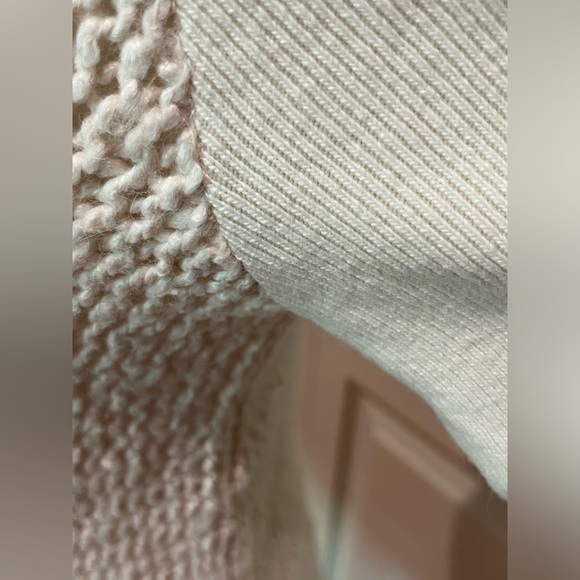 Club Monaco sweater, Size Small - Picture 4 of 9